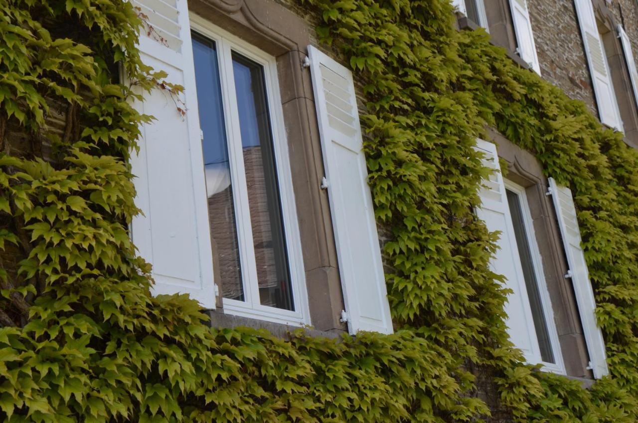 Weingut Erbes-Henn Ürzig Exterior foto
